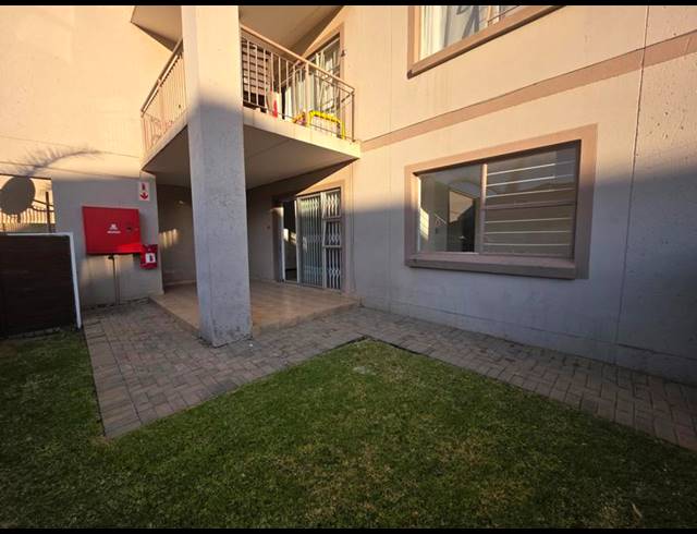 2 BEDROOM APARTMENT FOR SALE IN BARTLETT